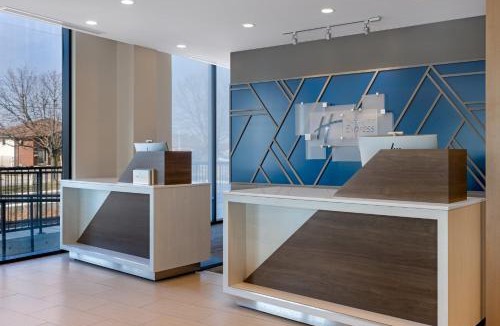 Saint Thomas Hotel | Holiday Inn Express & Suites St Thomas