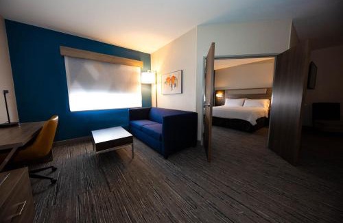 Canyon Hotel | Holiday Inn Express - Canyon by IHG