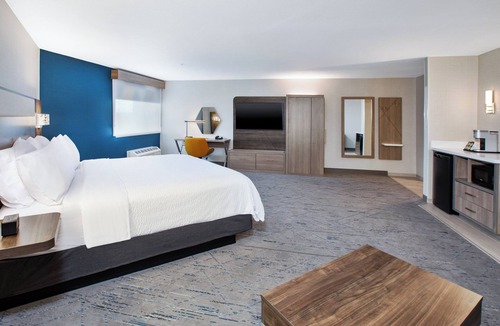Casper Hotel | Holiday Inn Express Casper-Interstate 25 by IHG