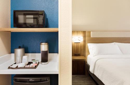Dryden Hotel | Holiday Inn Express Dryden by IHG