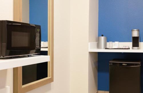 Dryden Hotel | Holiday Inn Express Dryden by IHG