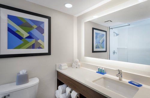 Exton Hotel | Holiday Inn Express Exton by IHG