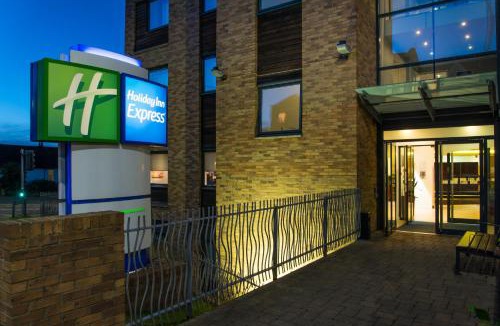 Hemel Hempstead Hotel | Holiday Inn Express Hemel Hempstead by IHG