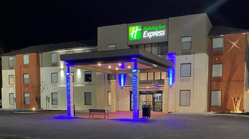 Ware Hotel | Holiday Inn Express - Gloucester by IHG