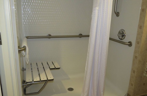 Bartlesville Hotel | Holiday Inn Express Hotel & Suites Bartlesville by IHG