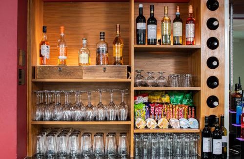 Hamilton Hotel | Holiday Inn Express Hamilton by IHG