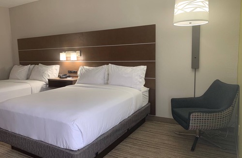 Hillsborough Hotel | Holiday Inn Express Hillsborough by IHG