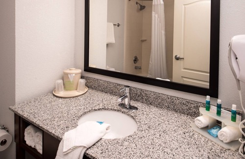 Alamogordo Hotel | Holiday Inn Express Hotel & Suites Alamogordo Hwy 54/70 by IHG