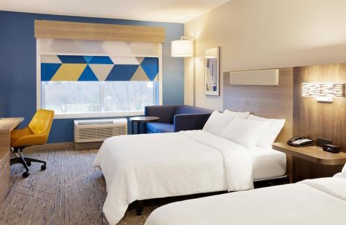 Normal Hotel | Holiday Inn Express Hotel & Suites Bloomington-Normal University Area by IHG