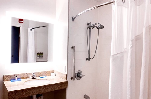 Logansport Hotel | Holiday Inn Express Hotel & Suites Logansport by IHG