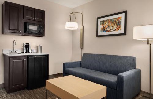 Mount Pleasant Hotel | Holiday Inn Express Hotel & Suites Mount Pleasant - Charleston by IHG