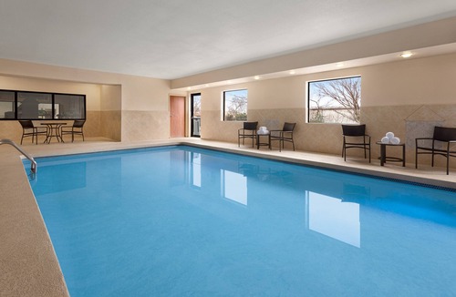 Edmond Hotel | Holiday Inn Express Hotel & Suites Edmond, an IHG Hotel