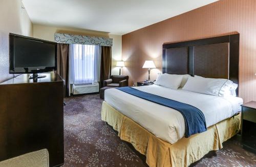 Huntsville Hotel | Holiday Inn Express Hotel & Suites Huntsville by IHG