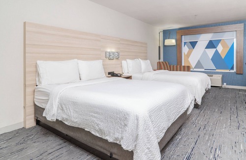 Otay Mesa Hotel | Holiday Inn Express Hotel & Suites San Diego Otay Mesa by IHG