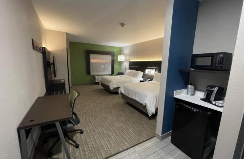Ada Hotel | Holiday Inn Express Hotel and Suites Ada by IHG