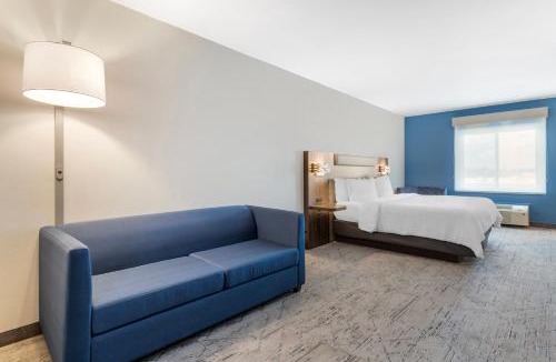 Alice Hotel | Holiday Inn Express Hotel and Suites Alice by IHG