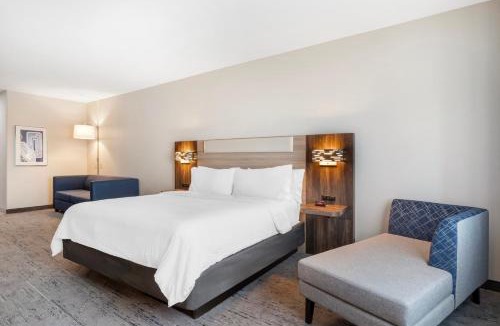 Alice Hotel | Holiday Inn Express Hotel and Suites Alice by IHG