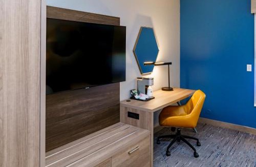 Southwest Raleigh Hotel | Holiday Inn Express Hotel Raleigh Southwest by IHG