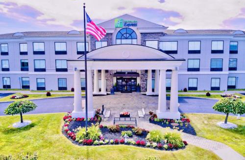 Chester Hotel | Holiday Inn Express Hotel & Suites Chester by IHG