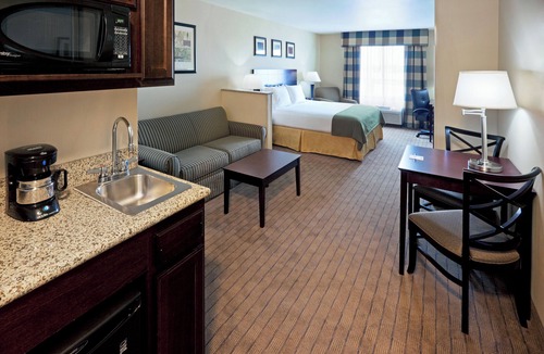 Cicero Hotel | Holiday Inn Express Hotel & Suites Syracuse North - Cicero by IHG