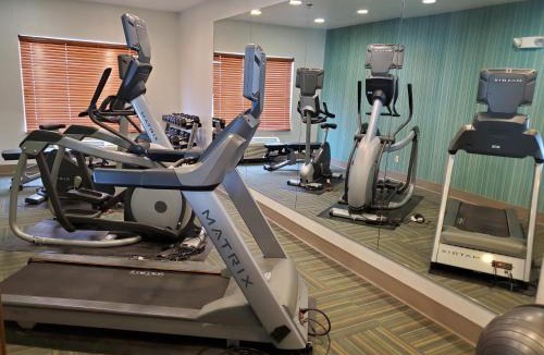 Mattoon Hotel | Holiday Inn Express Hotel & Suites Mattoon by IHG