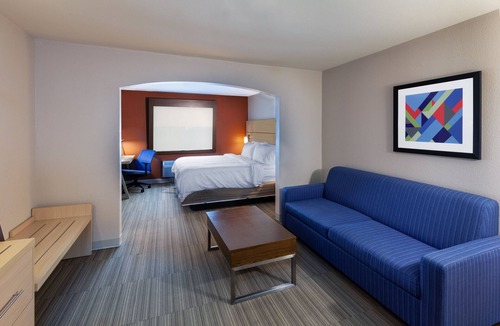 South Tulsa Hotel | Holiday Inn Express Hotel & Suites Jenks by IHG