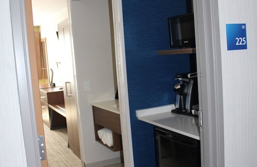 Raton Hotel | Holiday Inn Express Hotel & Suites Raton by IHG