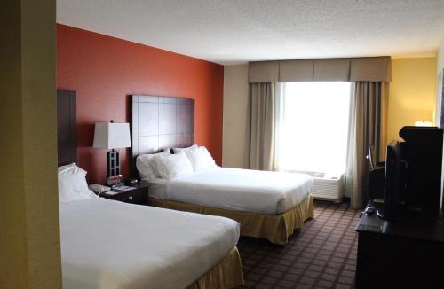 Algonquin Hotel | Holiday Inn Express Hotel & Suites Chicago-Algonquin by IHG