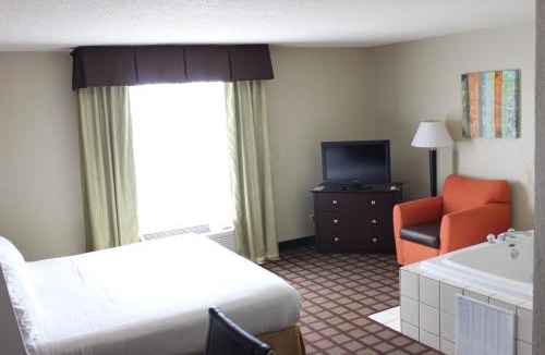Algonquin Hotel | Holiday Inn Express Hotel & Suites Chicago-Algonquin by IHG