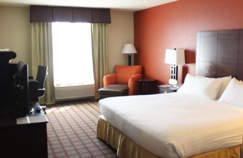 Algonquin Hotel | Holiday Inn Express Hotel & Suites Chicago-Algonquin by IHG