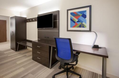 Carthage Hotel | Holiday Inn Express Hotel & Suites Carthage by IHG