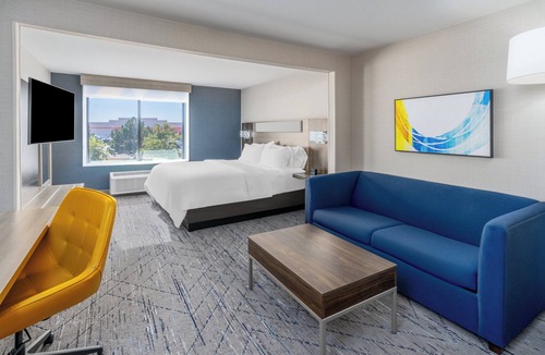 Cheyenne Hotel | Holiday Inn Express Hotel & Suites - Cheyenne by IHG