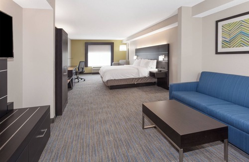 West Fairfax Hotel | Holiday Inn Express Hotel & Suites Culpeper by IHG