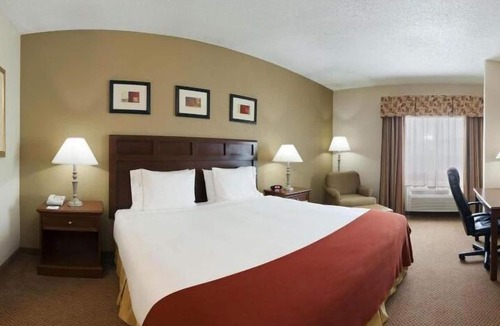 El Dorado Hotel | Holiday Inn Express Hotel & Suites by IHG