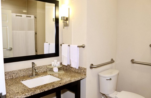 Garden Oaks Hotel | Holiday Inn Express Hotel & Suites Houston NW-Brookhollow by IHG