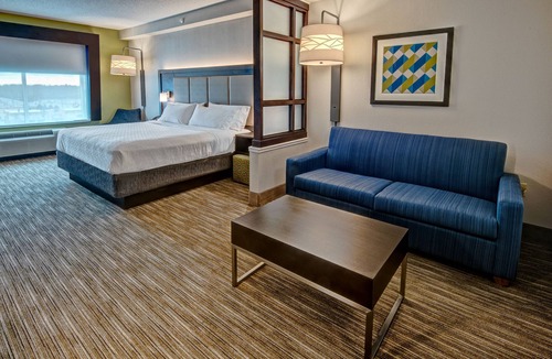 Jackson Hotel | Holiday Inn Express Hotel & Suites Jackson NE by IHG