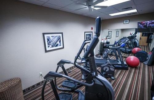 Lexington Hotel | Holiday Inn Express Hotel & Suites Lexington by IHG