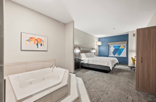 Lincoln Hotel | Holiday Inn Express Hotel & Suites Lincoln by IHG