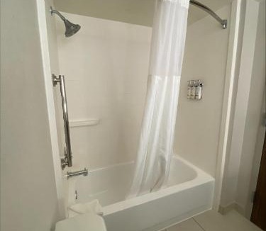 Mesquite Hotel | Holiday Inn Express Hotel and Suites Mesquite by IHG