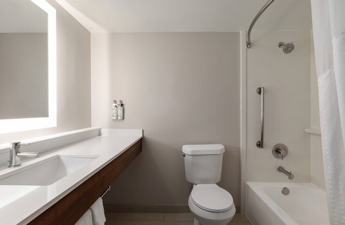 Mesquite Hotel | Holiday Inn Express Hotel & Suites Mesquite by IHG