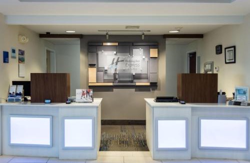 Muskogee Hotel | Holiday Inn Express Hotel & Suites Muskogee by IHG