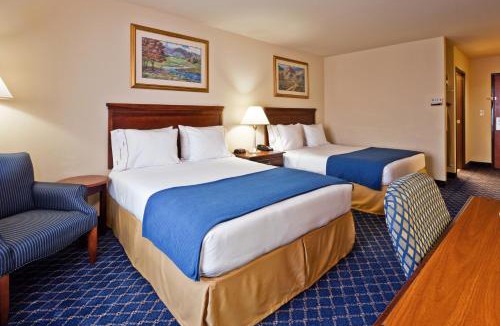 Paragould Hotel | Holiday Inn Express Hotel & Suites Paragould by IHG