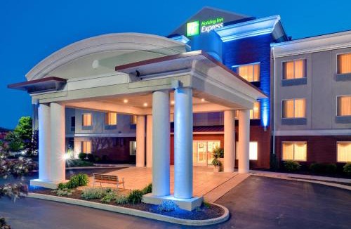 East Irondequoit Hotel | Holiday Inn Express Irondequoit by IHG