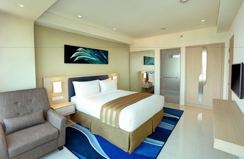 Old Jakarta Hotel | Holiday Inn Express Jakarta International Expo by IHG