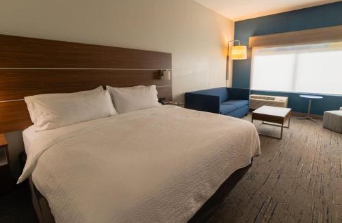 Jasper Hotel | Holiday Inn Express Jasper by IHG