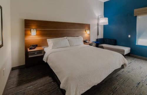 Jasper Hotel | Holiday Inn Express Jasper by IHG