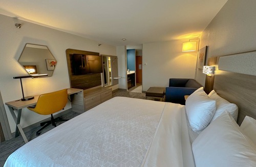 Kearney Hotel | Holiday Inn Express Kearney by IHG