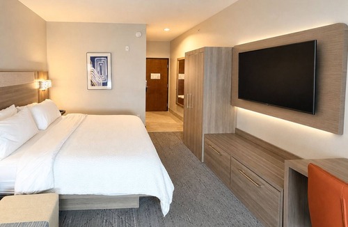 Kenedy Hotel | Holiday Inn Express Kenedy by IHG