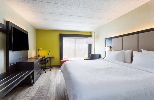 Lorton Hotel | Holiday Inn Express Lorton by IHG