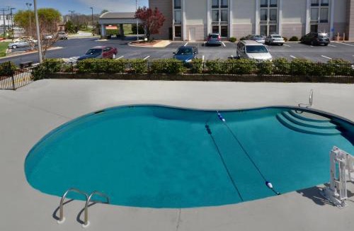 Lynchburg Hotel | Holiday Inn Express Lynchburg by IHG